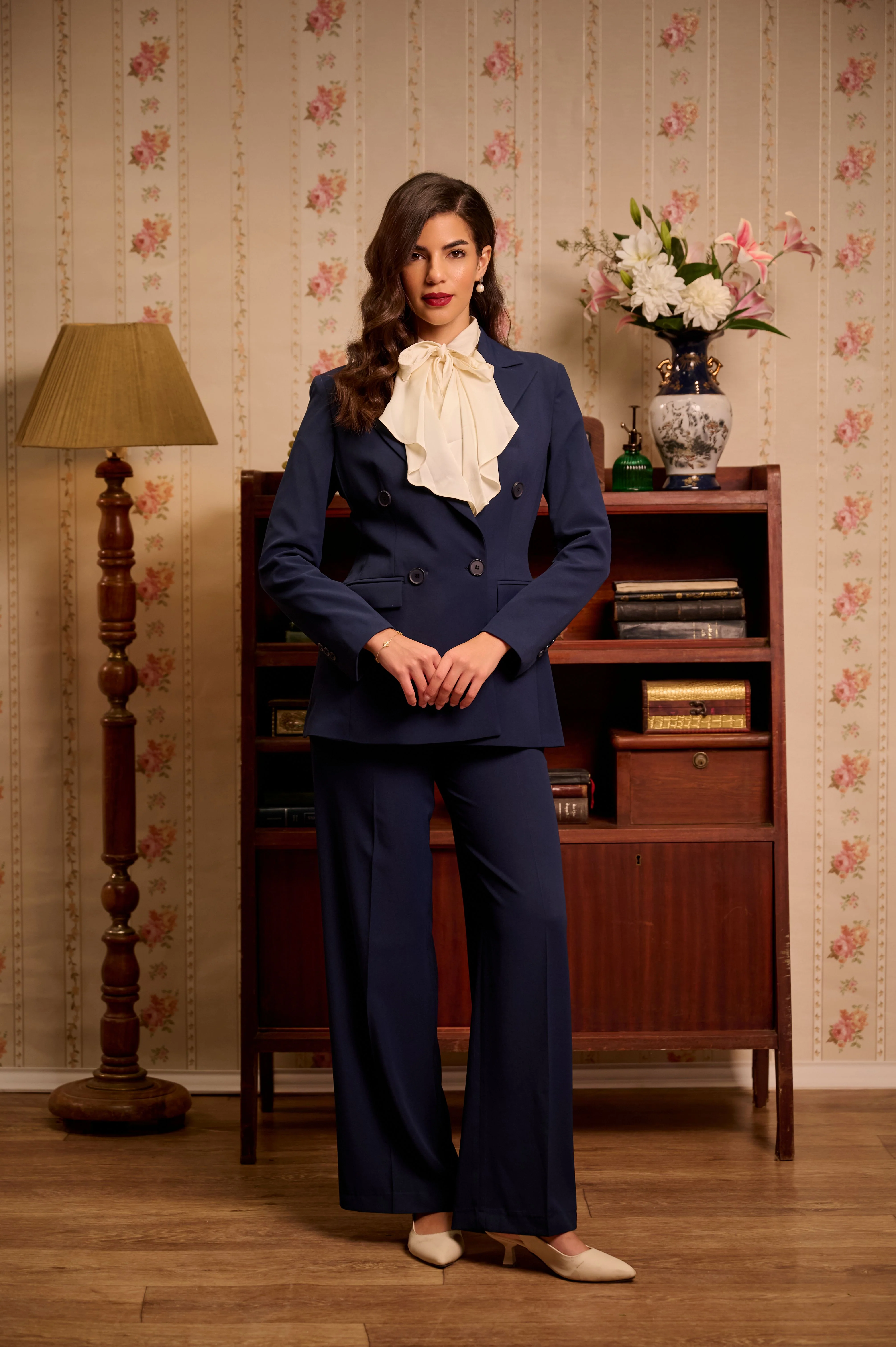 The Currer Bell Suit - Image 11