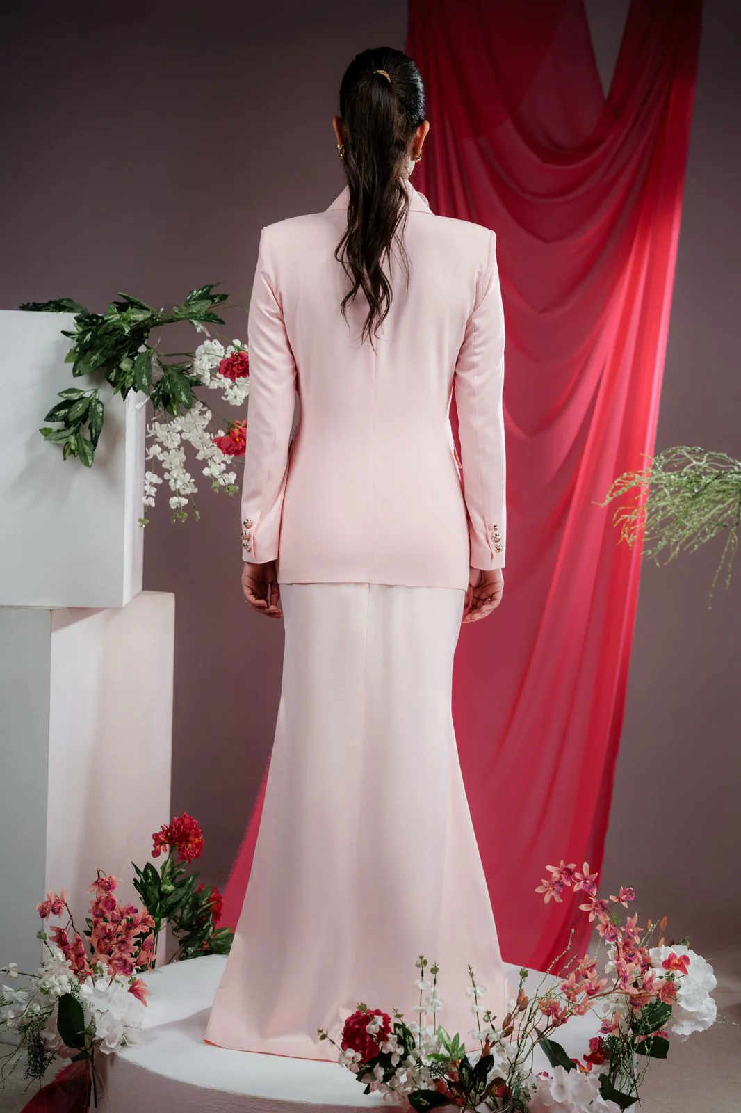 Gabri's Pink Double-Breasted Blazer - Image 3